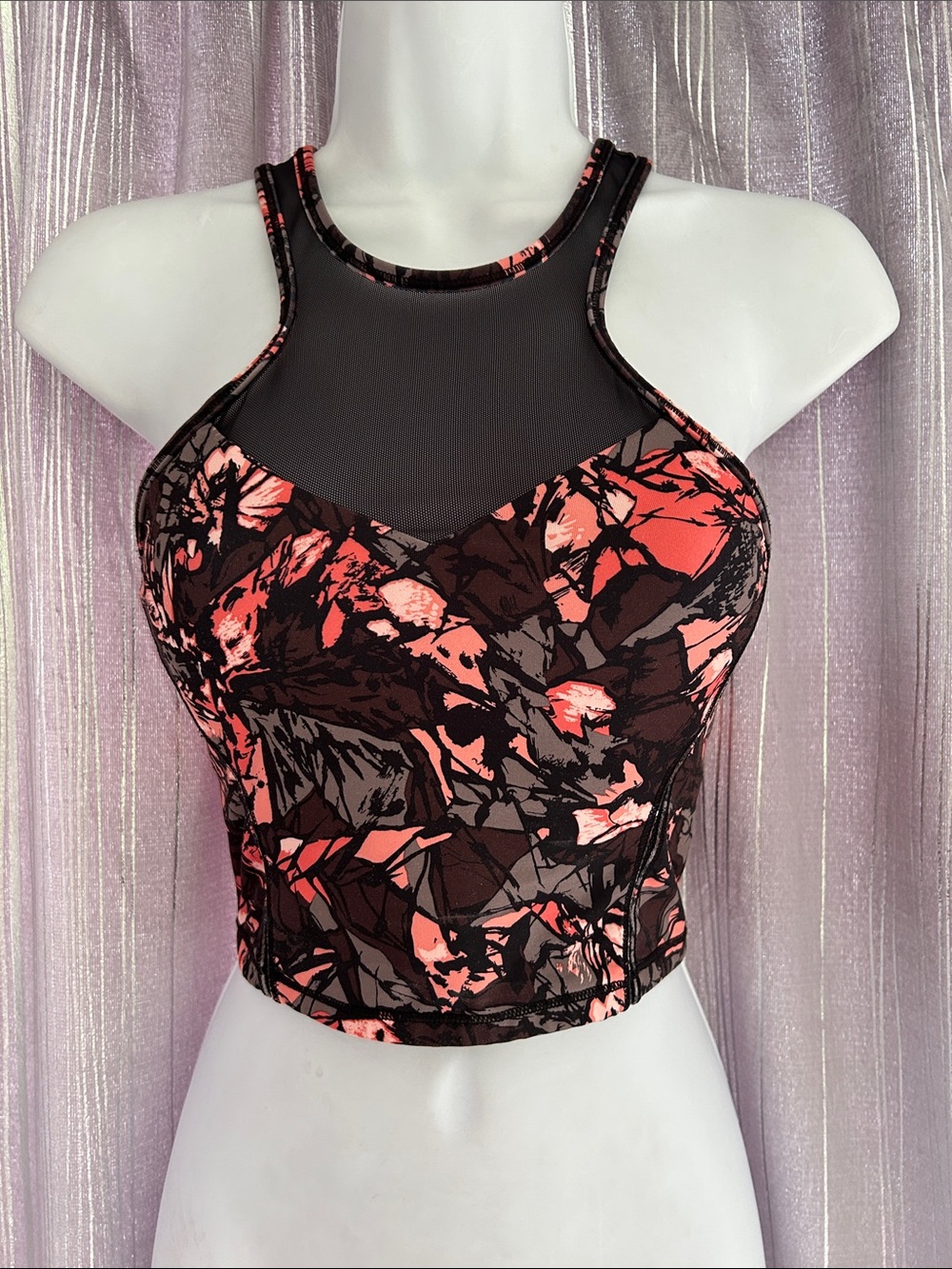 Lululemon Get It Om Bra, rust/brown design/black. SIZE 4
